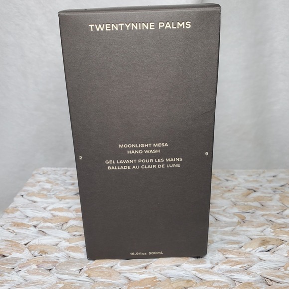 Twentynine Palms Moonlight Mesa Hand Wash 16.9 fl oz Aloe Bergamot Jojoba NEW - Picture 1 of 6